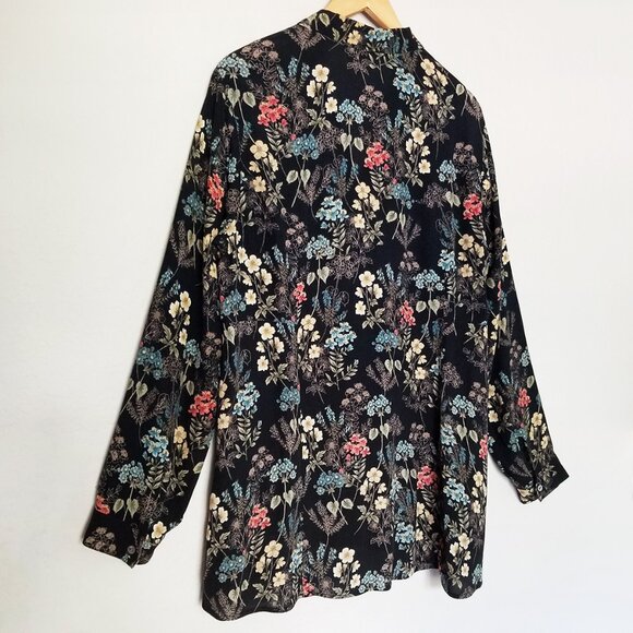 J. Jill Black Botanical Floral Button Front Shirt Blouse Tunic Long Sleeves M - Picture 3 of 15